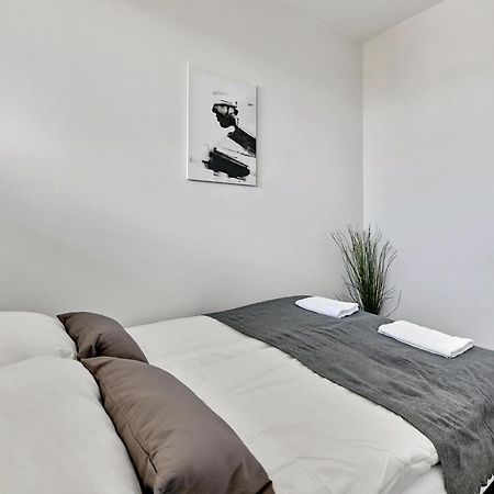 Flatbook - Seaside Apartments Przymorze กดัญสก์ ภายนอก รูปภาพ